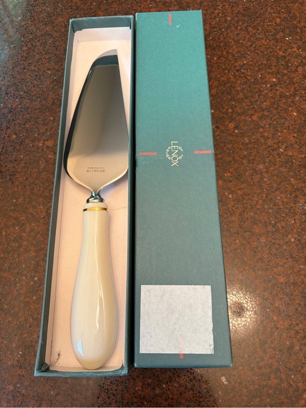 Lenox Stainless Steel Desert server Ivory Handle with Gold Trim New